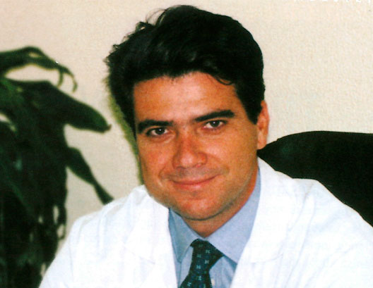 Dr. David Medina